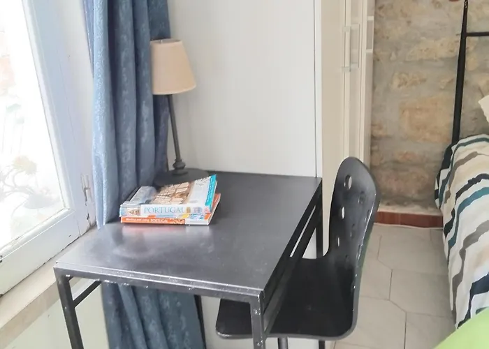 Anexo Na Quintinha Caldas Da Rainha